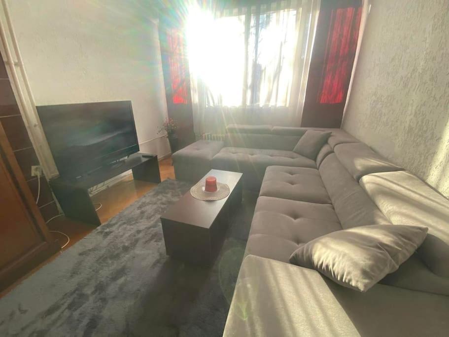 Pristina'S Hidden Gem Apartment Bagian luar foto